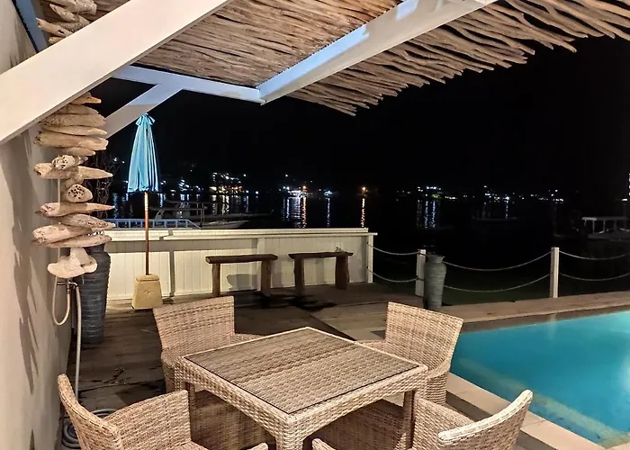 Gede 888 Private Pool